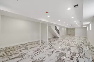 939 N Harding Ave, Chicago, IL 60651 - Photo 23