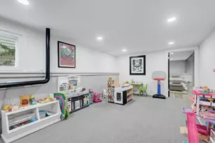 2323 Grey Ave, Evanston, IL 60201 - Photo 27