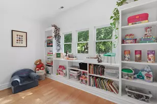 2323 Grey Ave, Evanston, IL 60201 - Photo 23