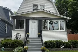 5364 N Latrobe Ave, Chicago, IL 60630 - Photo 1