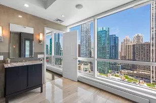 445 E North Water St, Chicago, IL 60611 - Photo 33