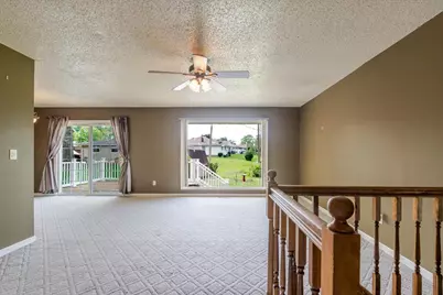 907 S Quincy Street, Clifton, IL 61727 - Photo 5