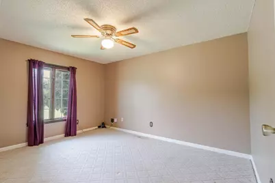 907 S Quincy Street, Clifton, IL 61727 - Photo 15