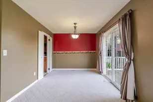 907 S Quincy St, Clifton, IL 61727 - Photo 9