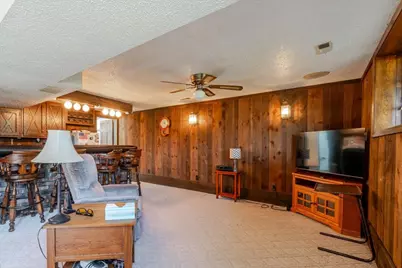 907 S Quincy Street, Clifton, IL 61727 - Photo 23