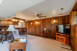 907 S Quincy St, Clifton, IL 61727 - Photo 23