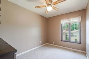 907 S Quincy St, Clifton, IL 61727 - Photo 19