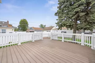 10527 S Albany Ave, Chicago, IL 60655 - Photo 7