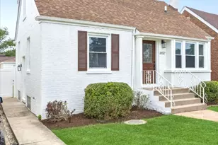 10527 S Albany Ave, Chicago, IL 60655 - Photo 3