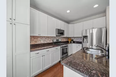 2021 Dauntless Drive, Glenview, IL 60026 - Photo 11