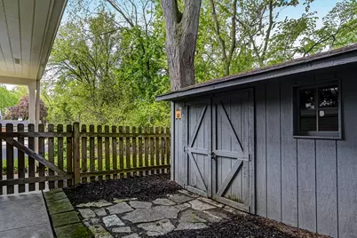 629 W Elm Street, Wheaton, IL 60189 - Photo 33
