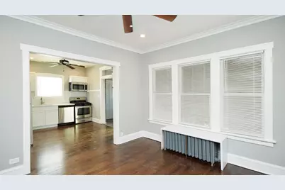 4819 W Cornelia Avenue, Chicago, IL 60641 - Photo 11