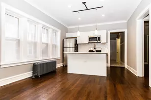 4819 W Cornelia Ave, Chicago, IL 60641 - Photo 5