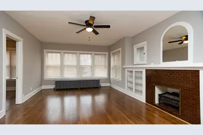 4819 W Cornelia Avenue, Chicago, IL 60641 - Photo 3