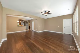 2898 Stoney Creek Dr, Elgin, IL 60124 - Photo 9