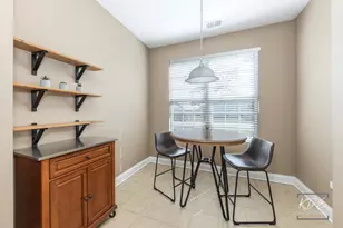 2898 Stoney Creek Dr, Elgin, IL 60124 - Photo 7
