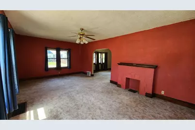 562 7 Avenue S, Clinton, IA 52732 - Photo 7