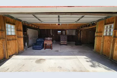 562 7 Avenue S, Clinton, IA 52732 - Photo 17
