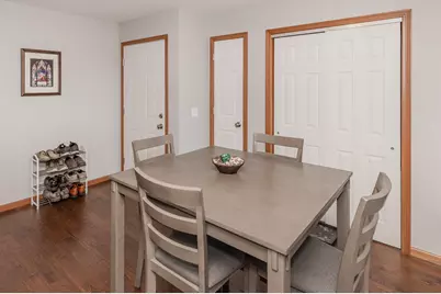 240 E Franklin Street #204, Eldridge, IA 52748 - Photo 5