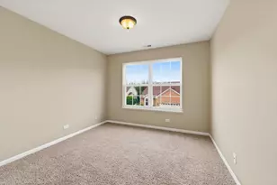 70 Regent Dr, Gilberts, IL 60136 - Photo 23