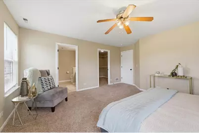 70 Regent Drive, Gilberts, IL 60136 - Photo 19