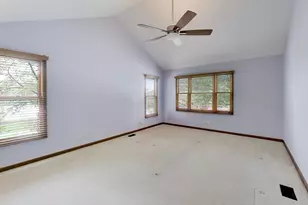 825 W Dorset Ave, Palatine, IL 60067 - Photo 13
