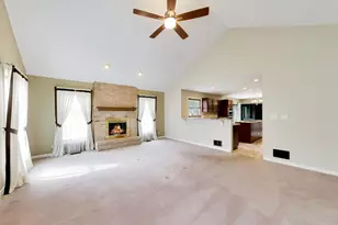 825 W Dorset Ave, Palatine, IL 60067 - Photo 9