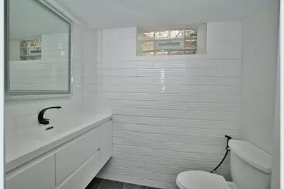 7135 Laramie Avenue, Skokie, IL 60077 - Photo 25
