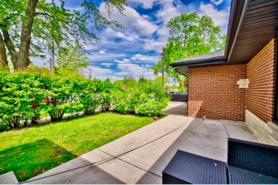 7135 Laramie Avenue, Skokie, IL 60077 - Photo 43