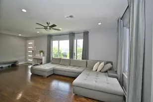 7135 Laramie Ave, Skokie, IL 60077 - Photo 9