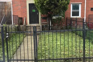 650 E 105th Pl, Chicago, IL 60628 - Photo 1