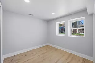 541 N Lawndale Ave, Chicago, IL 60624 - Photo 7