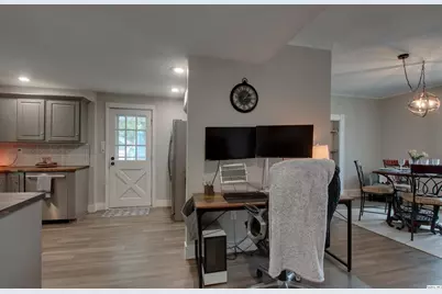 2229 Hampshire Street, Quincy, IL 62301 - Photo 11