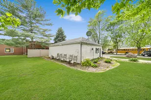 5172 E Center St, Bourbonnais, IL 60914 - Photo 21