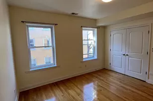 7411 N Hoyne Ave, Chicago, IL 60645 - Photo 9