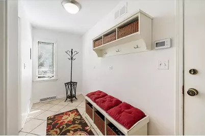 281 W Elm Park Avenue, Elmhurst, IL 60126 - Photo 17