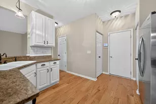 3013 Tangley Oaks Trail, Lisle, IL 60532 - Photo 11