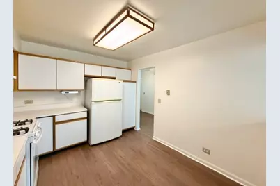 801 N Shady Oaks Drive #801, Elgin, IL 60120 - Photo 5
