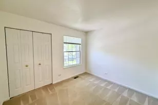 801 N Shady Oaks Dr, Elgin, IL 60120 - Photo 15