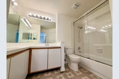 801 N Shady Oaks Drive #801, Elgin, IL 60120 - Photo 17