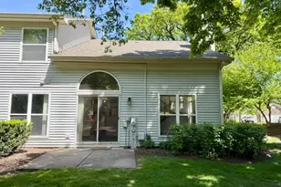 801 N Shady Oaks Dr, Elgin, IL 60120 - Photo 21