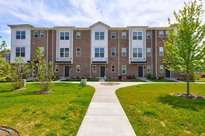 1078 Bogart Street, Des Plaines, IL 60018 - Photo 1