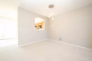 4313 Timber Ridge Ct, Joliet, IL 60431 - Photo 7