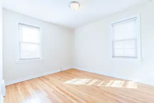 4240 W Nelson St, Chicago, IL 60641 - Photo 7