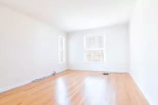 4240 W Nelson St, Chicago, IL 60641 - Photo 3