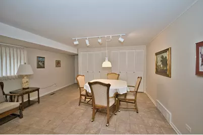4351 W Chase Avenue, Lincolnwood, IL 60712 - Photo 11