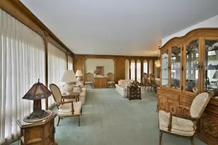 4351 W Chase Ave, Lincolnwood, IL 60712 - Photo 5