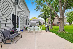 830 Hawk Ln, Carol Stream, IL 60188 - Photo 29