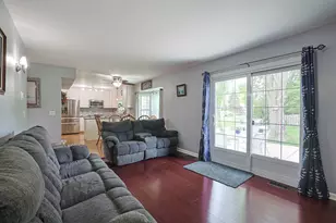 830 Hawk Ln, Carol Stream, IL 60188 - Photo 11