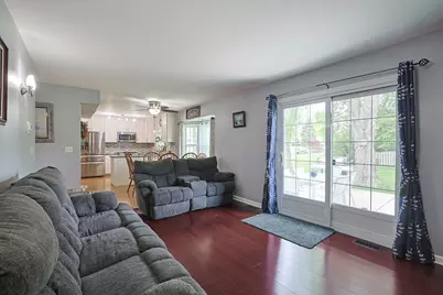 830 Hawk Lane, Carol Stream, IL 60188 - Photo 9